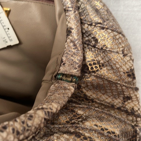 NWT Sharif gold alligator skin and leather crossbody bag with clamshell closure - Picture 11 of 14